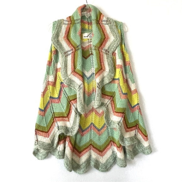Anthropologie Rosie Neira Knitted Sweater Vest in Multicolour Chevron Pattern - Picture 4 of 13